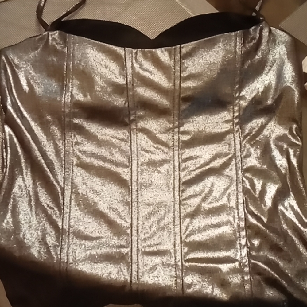 Metallic Top - Picture 6 of 7